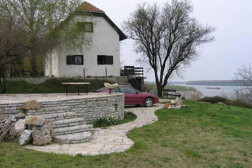 Stari Slankamen Villa Kornelija מראה חיצוני תמונה